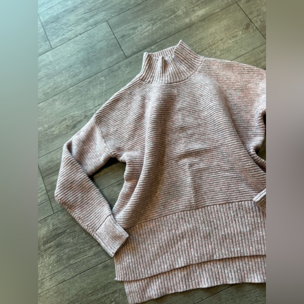 Sweet Romeo Blush Ribbed Knit Top - Picture 5 of 16